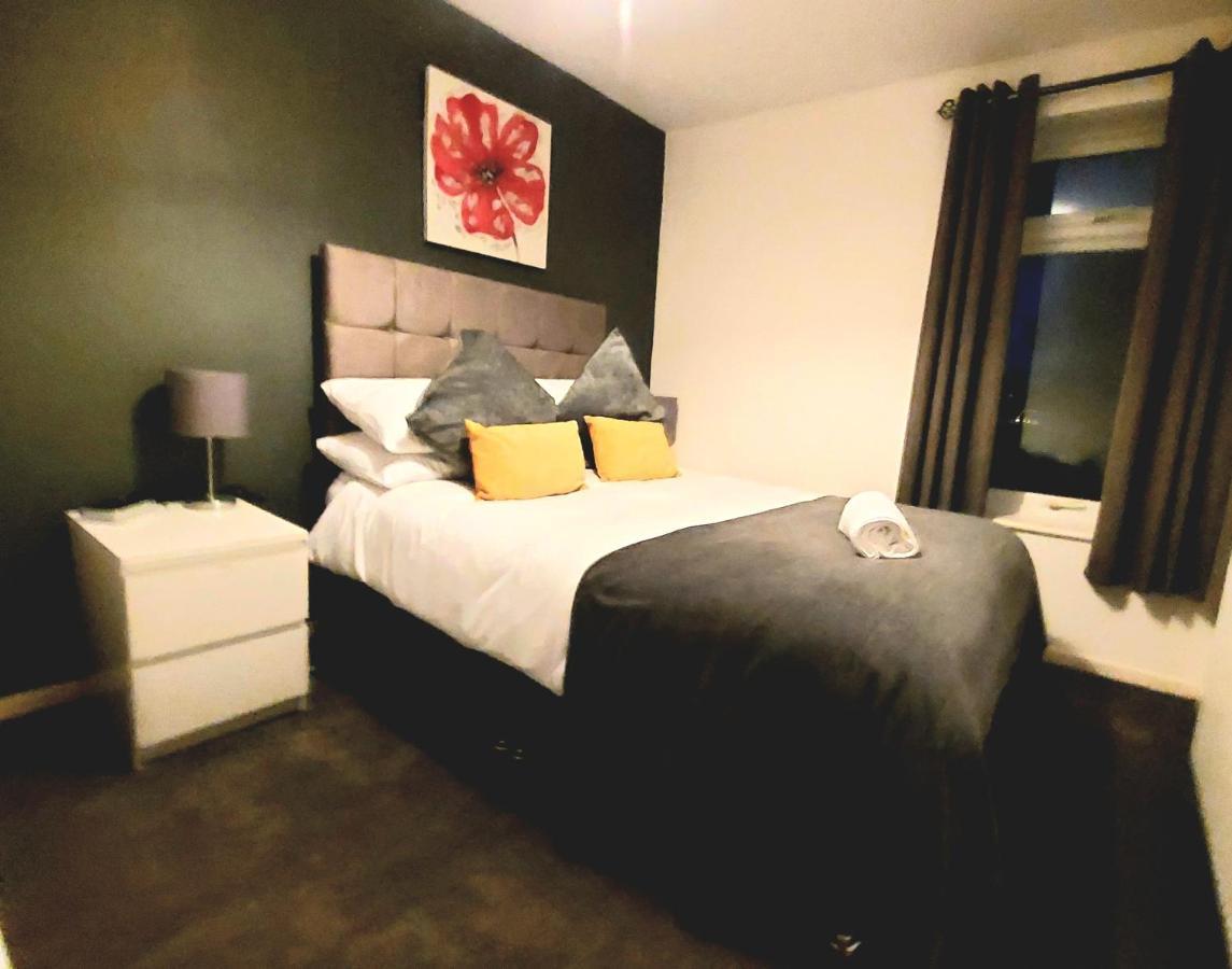 Milton House: 3-Bed Home with Free Wi-Fi and Parking in Newcastle Exterior photo